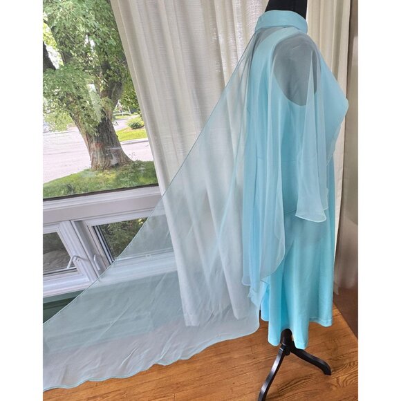 Vintage 70s dress, aqua blue, beaded applique, capelet and train, high mockneck - Picture 6 of 10